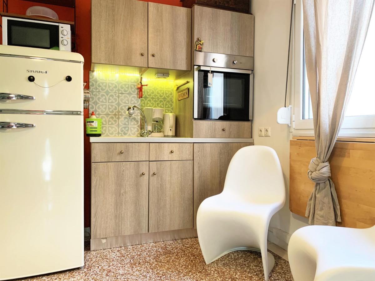 Vintage Apartment เอเธนส์ ภายนอก รูปภาพ